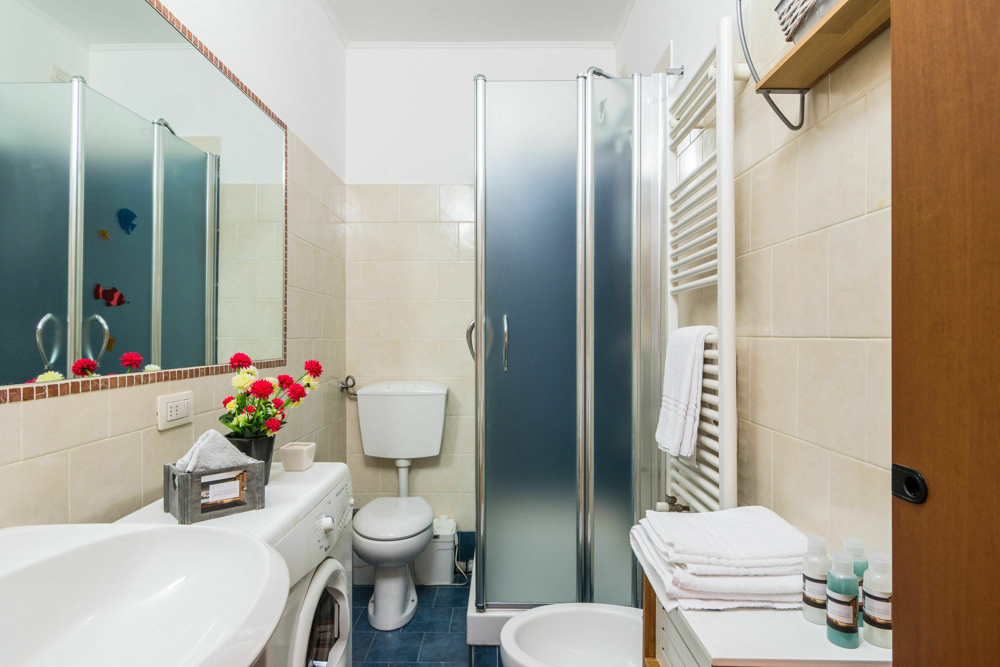 Home At Hotel Firenze 4 Милан Экстерьер фото